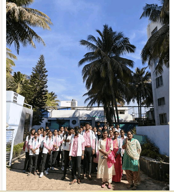 KK Patil Paramedical College students during an outdoor study trip